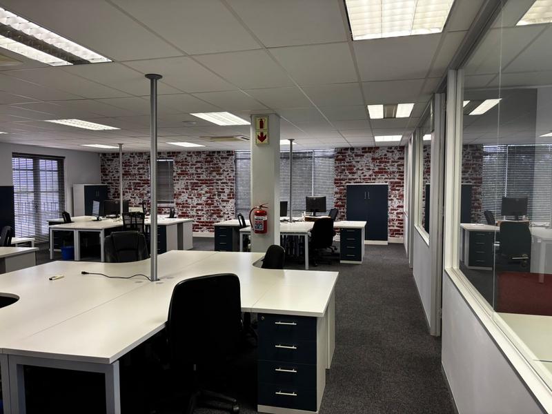 To Let commercial Property for Rent in Door De Kraal Western Cape